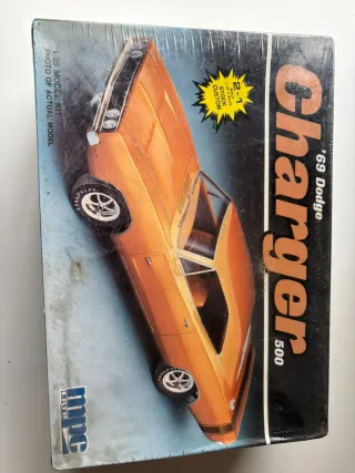 Maqueta MPC 1/25 '69 Dodge Charger 500