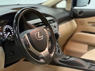 Lexus RX450h, año 2015, libro de manteniento