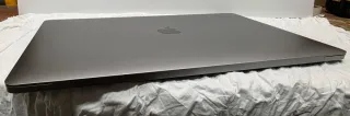 MacBook Pro 15 2018 i7 16GB
