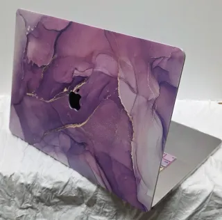 MacBook Pro 15 2018 i7 16GB