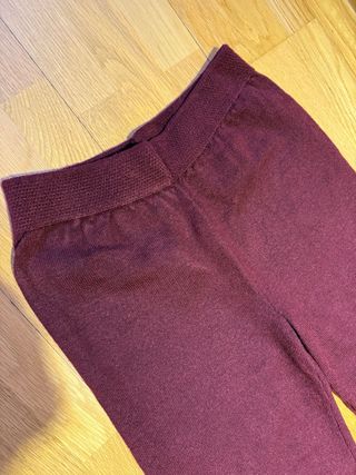 Pantalón punto ancho burdeos