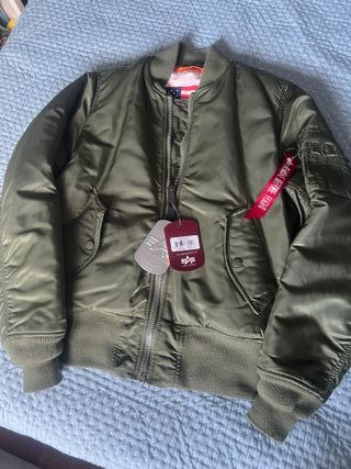 Cazadora Bomber Alpha Industries MA-1 Blood Chit