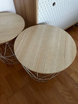 Dos mesillas de metal y madera estilo nórdico