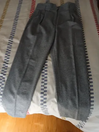 Pantalón de lana gris cuadrito vichi