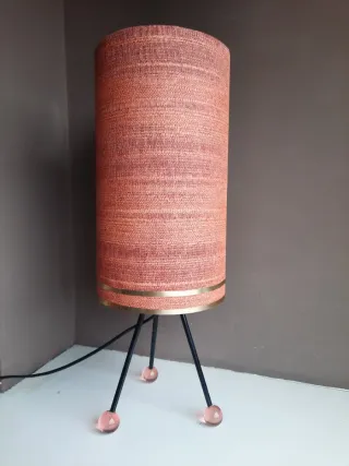 Lampada vintage tripode con paralume