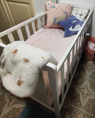 Cuna blanca IKEA en buen estado