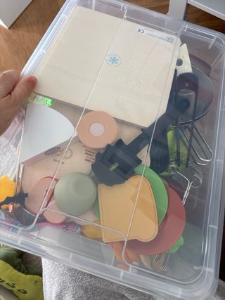 Cocinita de madera IKEA + electrodomésticos juguet