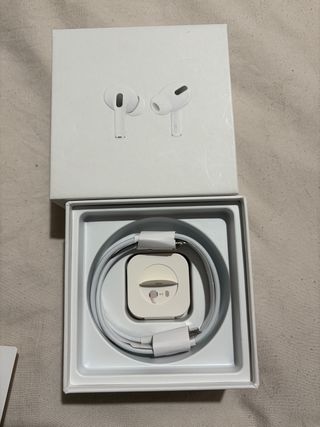 Cable y almohadillas Airpods Pro 2