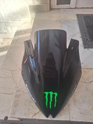 Cúpula Puig Kawasaki Z750 Negra