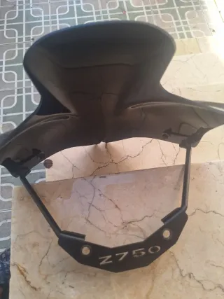 Cúpula Puig Kawasaki Z750 Negra