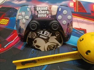 Mando Dualsense PS5 GTA VI con sticks magnéticos