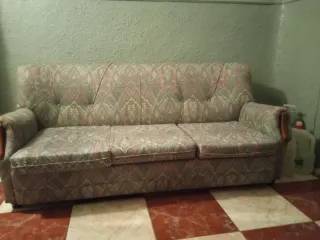 Sofá 3 plazas tela y madera