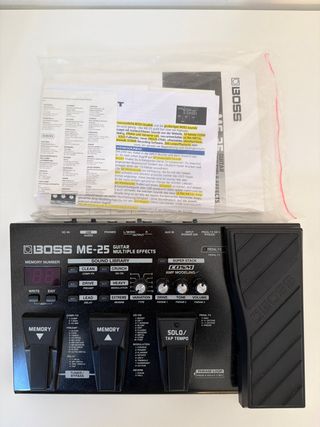 Pedalera Boss ME-25 Multieffetti per Chitarra