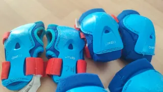 Protecciones patinaje niño azul talla 2XS