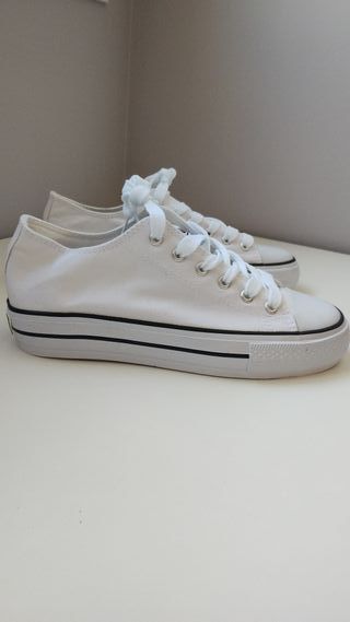 Zapatillas blancas talla 40
