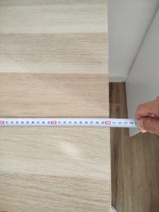 Mesa de escritorio madera y metal