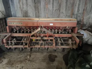 Sembradora de cereal LAMUSA