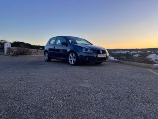 Volkswagen Golf 2004
