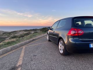Volkswagen Golf 2004