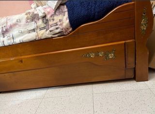 CAMA MADERA DE PINO + SOMIER (DIBUJOS ARTESANOS)