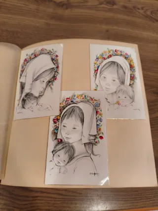 Álbum Antiguo de piel con estampitas de la Virgen