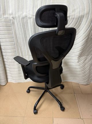 Silla de oficina ergonómica negra pvp:229€