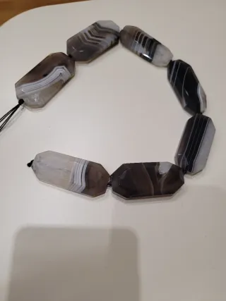 Filo di Agata sfaccettata