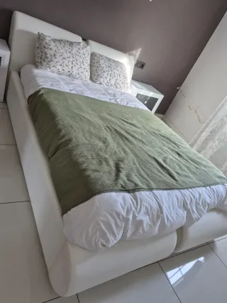 Cama polipiel blanca