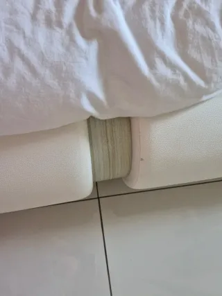 Cama polipiel blanca