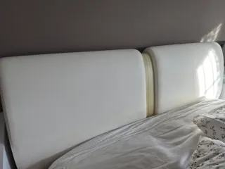 Cama polipiel blanca