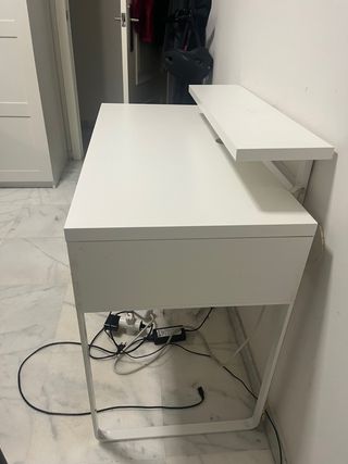 Escritorio blanco moderno