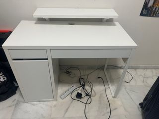 Escritorio blanco moderno