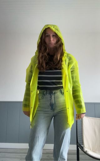 Chubasquero Calzetti semitransparente