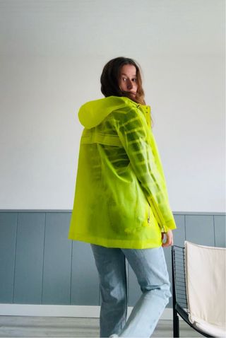 Chubasquero Calzetti semitransparente