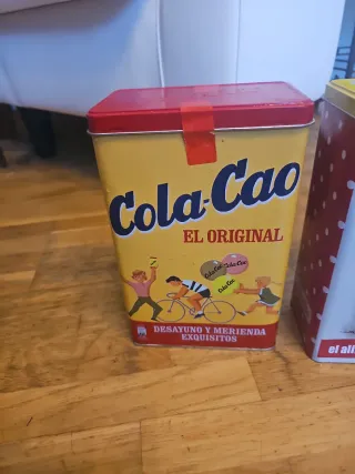 2 Cajas Metálicas Cola Cao Antiguas