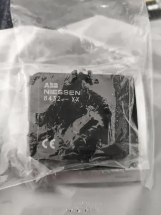 Interruptor Niessen 8130 ABB y 8432