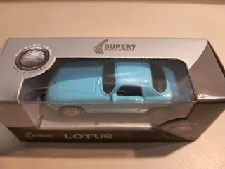 Coche de juguete Lotus 1:60