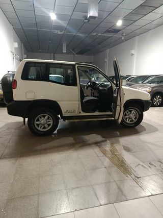 Nissan Terrano II 1995