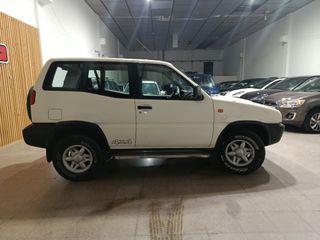 Nissan Terrano II 1995