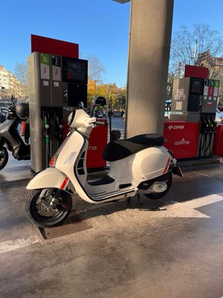 Vespa 125 GTS Super Sport