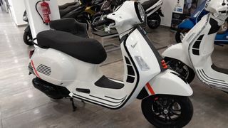 Vespa 125 GTS Super Sport