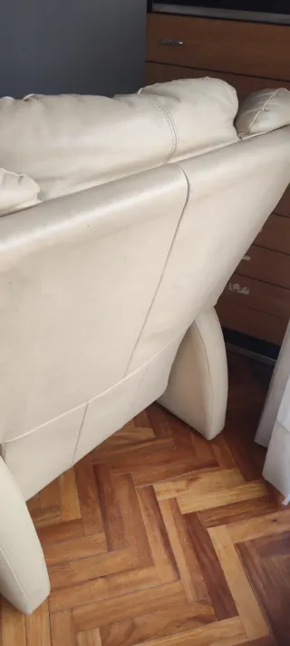 Sillón relax reclinable de piel beige