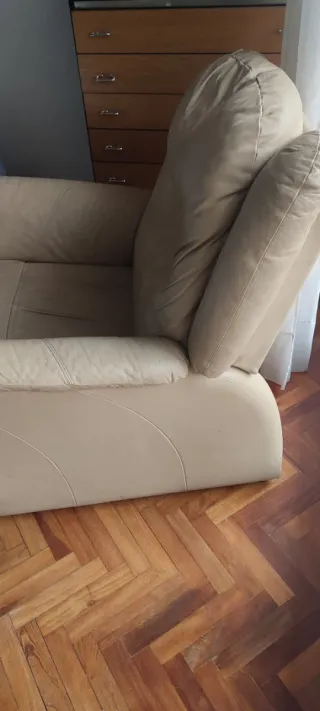 Sillón relax reclinable de piel beige