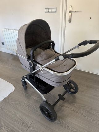 Carro de bebé gris con capazo,silla para el coche
