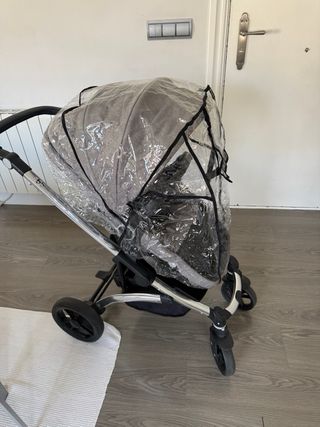 Carro de bebé gris con capazo,silla para el coche
