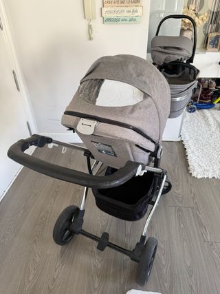 Carro de bebé gris con capazo,silla para el coche