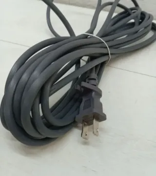 Aspiradora vertical con accesorios