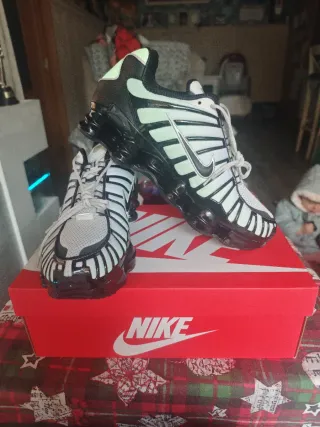 Nike Shox Talla 45 sin estrenar