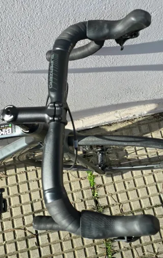 Bicicleta de carretera Megamo