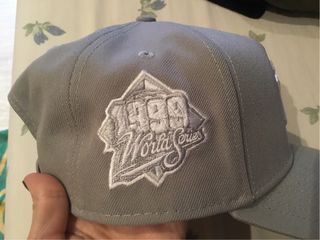 Gorra New Era Gris